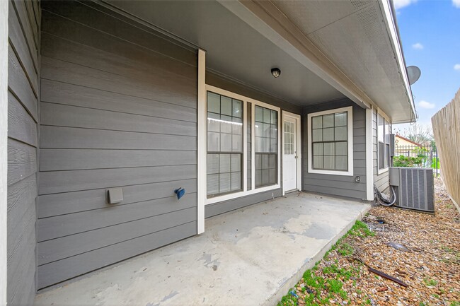 Building Photo - 10039 Morocco Rd