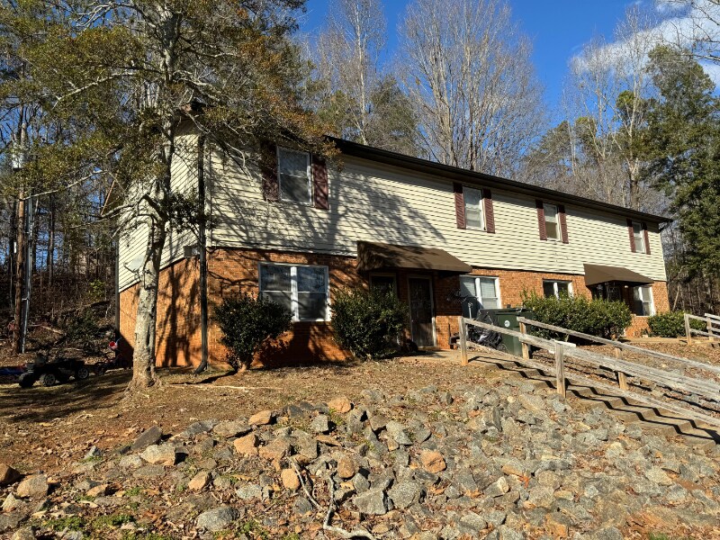 Building Photo - 147 Woodland Dr