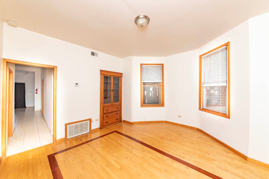 Building Photo - 1707 N Fairfield Ave