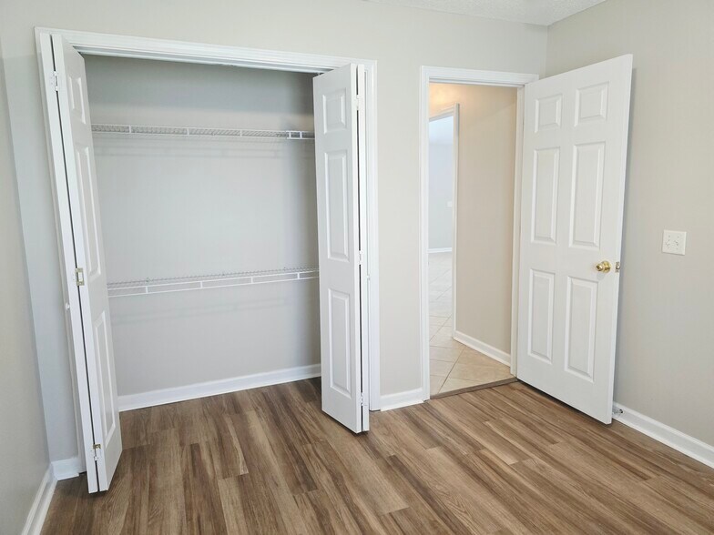 Building Photo - 111 Quarterhorse Dr