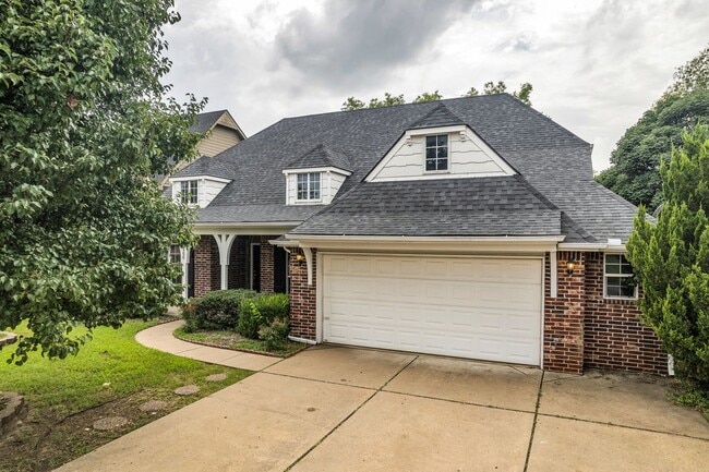 Building Photo - Welcome to this gorgeous home in the highly desirable Eddington Place neighborhood!