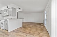 Building Photo - 6500 Sands Point Dr