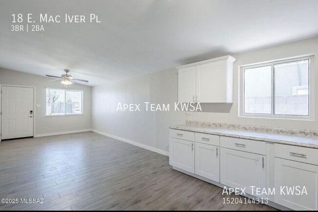 Building Photo - 18 E Mac Iver Pl