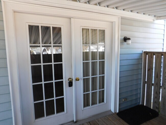 Building Photo - 2801 Currituck Ct