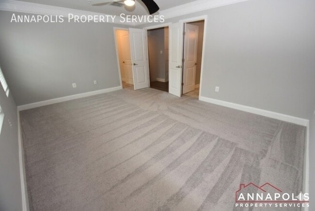 Building Photo - 2625 Smooth Alder St