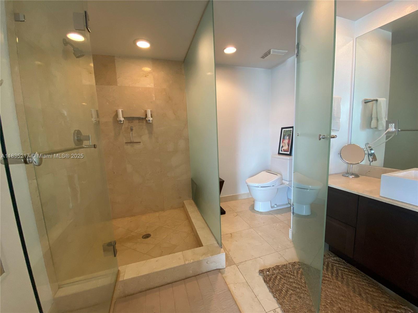 Building Photo - 150 Sunny Isles Blvd