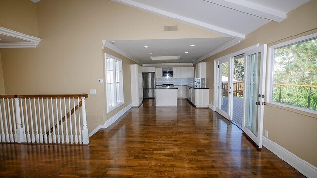 Building Photo - Beautiful 4 bed/2.5 bath house in Del Mar