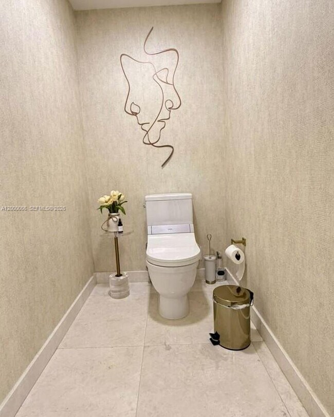 Building Photo - 17301 Biscayne Blvd