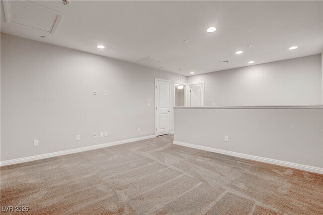 Building Photo - 3108 Zara Ave