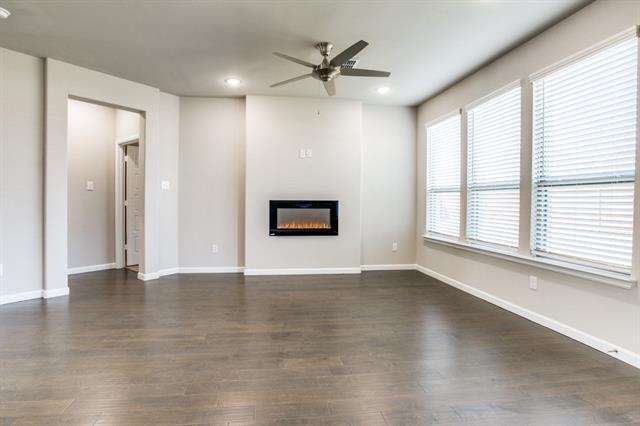 Building Photo - 313 Ember Cir