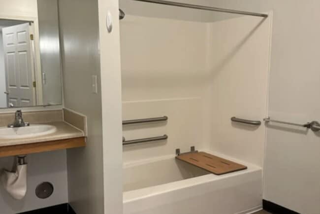 Building Photo - 4321 Country Village Ln