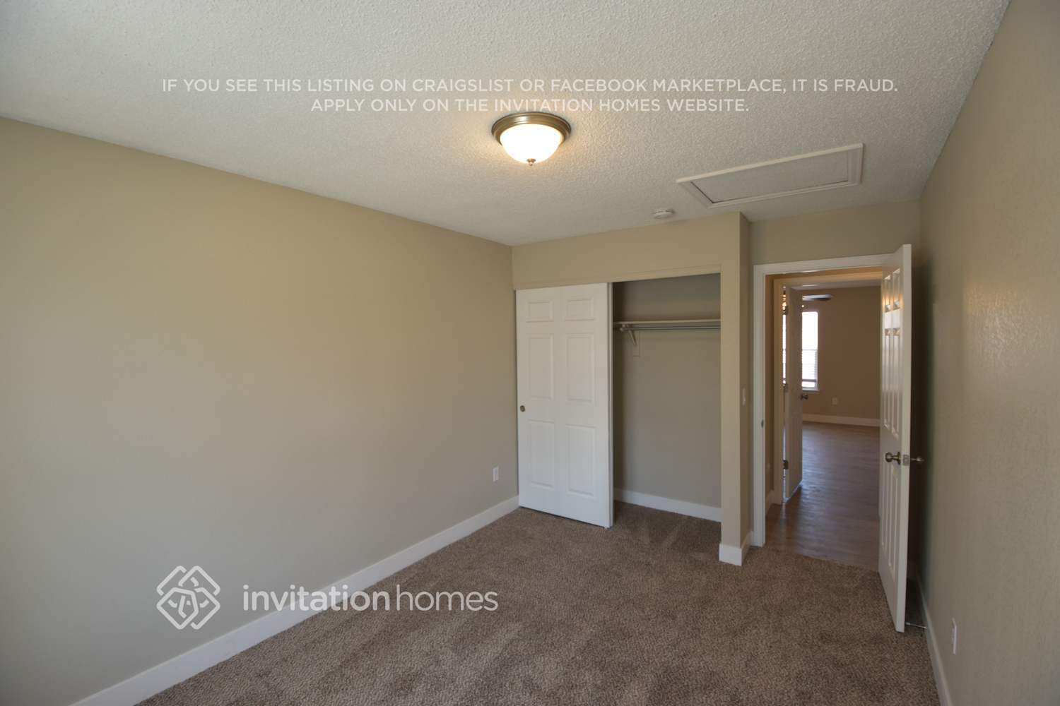 Building Photo - 1424 W 132nd Pl