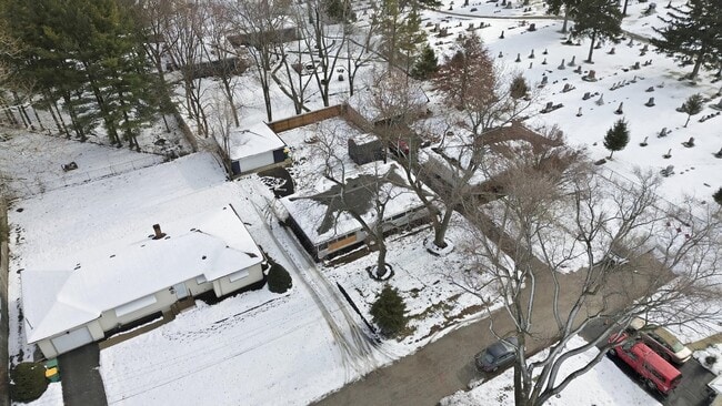 Building Photo - 15409 S Union Pl