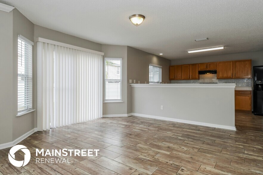Building Photo - 416 Monet Ave