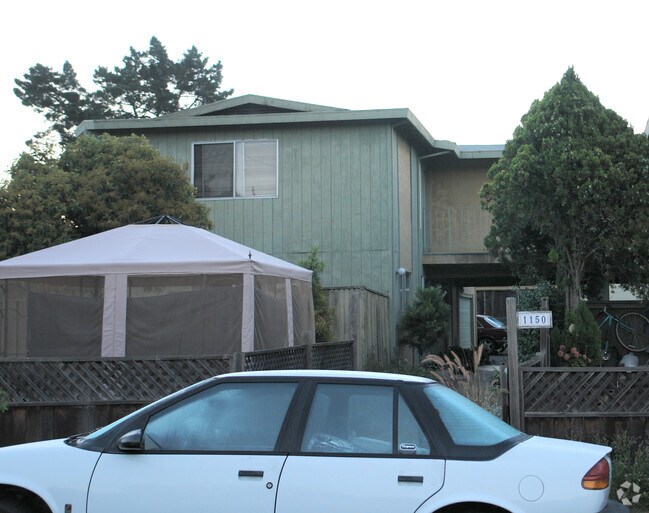 Building Photo - 1150 Saranap Ave