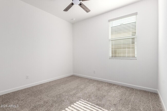 Building Photo - 17818 W Vogel Ave