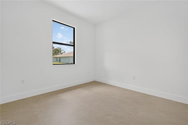 Building Photo - 208 Pembroke St