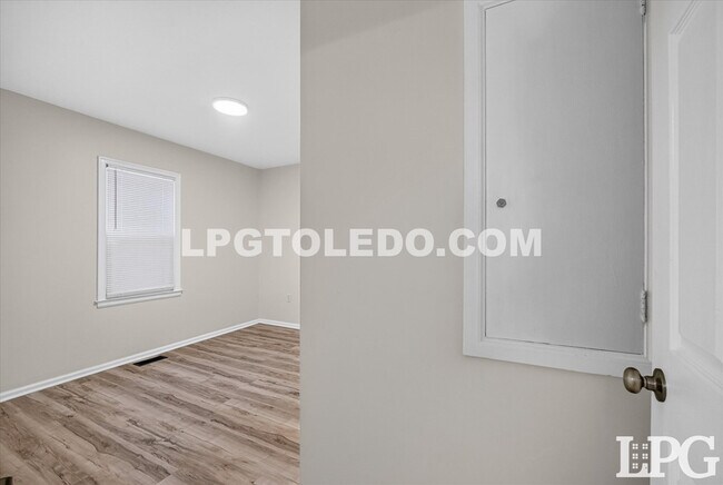 Building Photo - 1638 Gould Rd