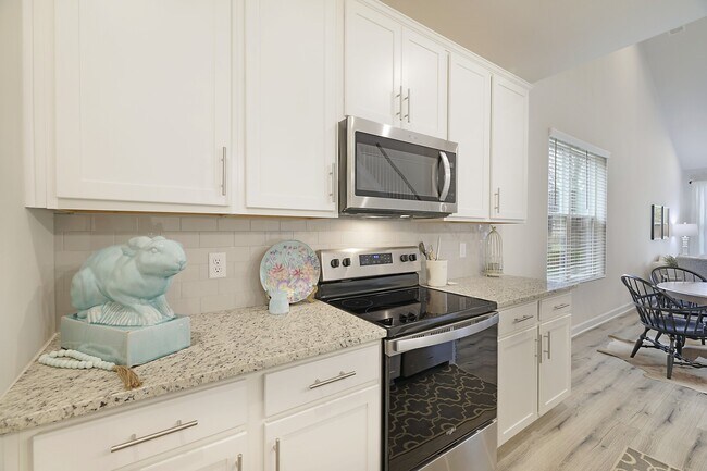 Building Photo - 546 Becks Pl