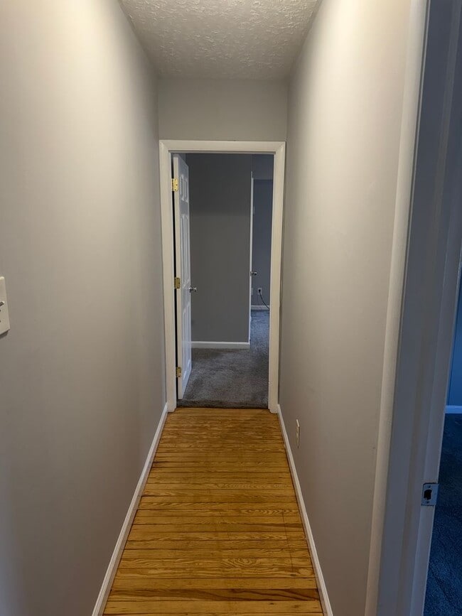 Building Photo - Spacious 4-Bedroom Gem in Desirable Galloway – Ready to Move In!