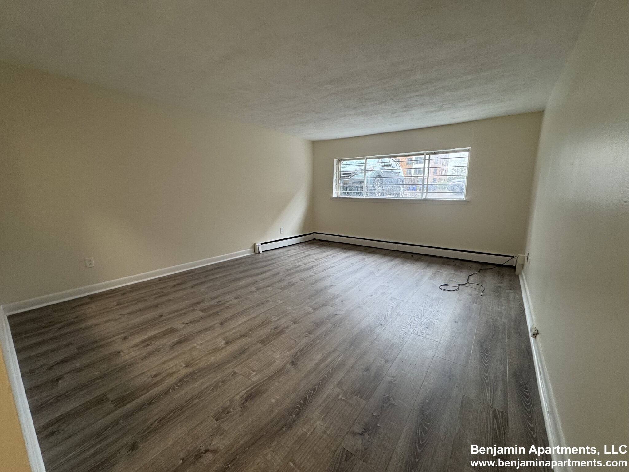 Building Photo - 95 Gardner St