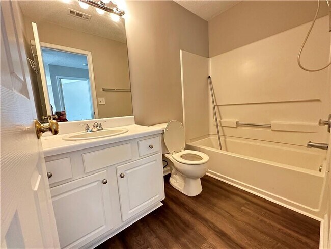 Building Photo - 3613 Gainesway Trace