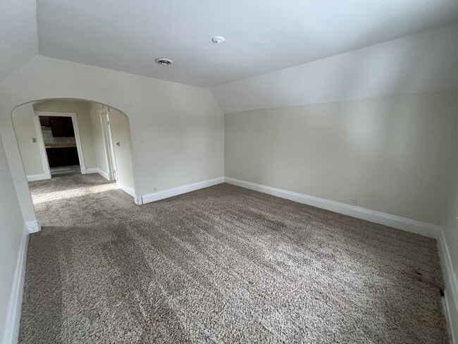 Building Photo - 722 S 22nd St