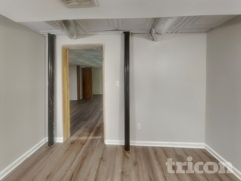 Building Photo - 325 Cypress Ln