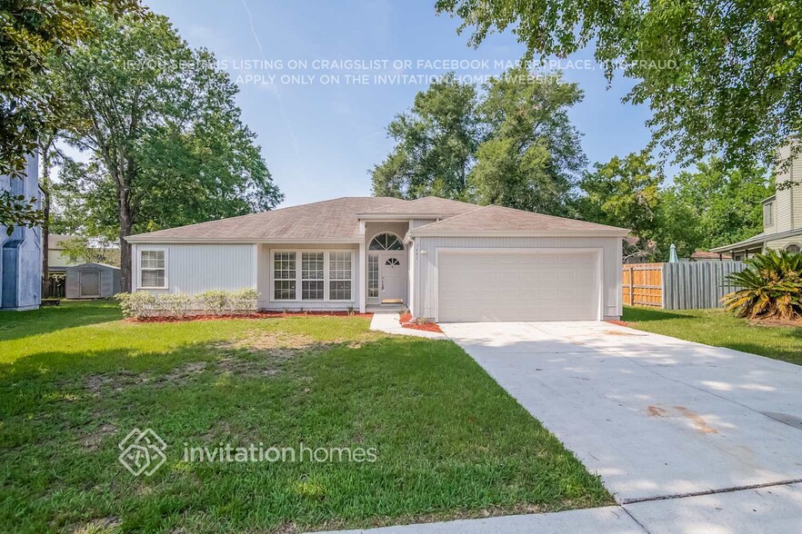 Primary Photo - 7842 Mactavish Way S