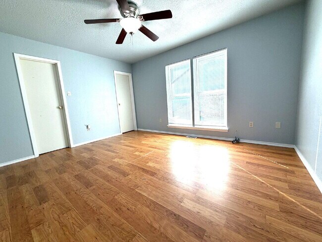 Building Photo - 9505 Detroit Ave