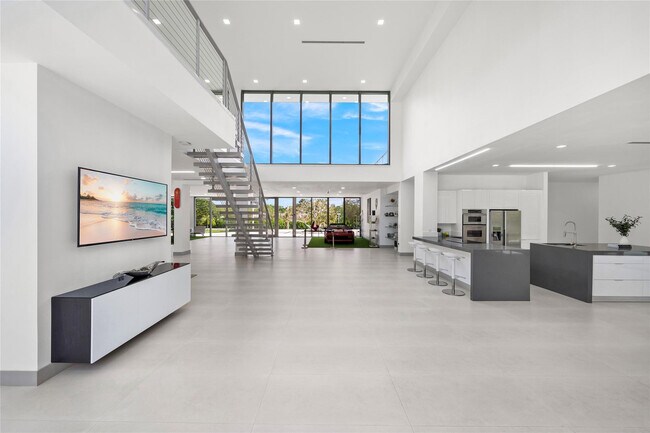 Building Photo - 17250 SW 52nd Ct