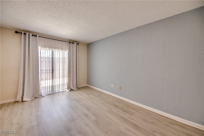Building Photo - 12920 Sandpoint Ct
