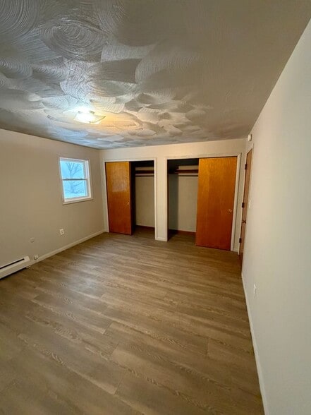 Building Photo - 44 Young Ave