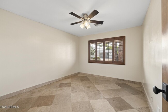 Building Photo - 6332 E Earll Dr