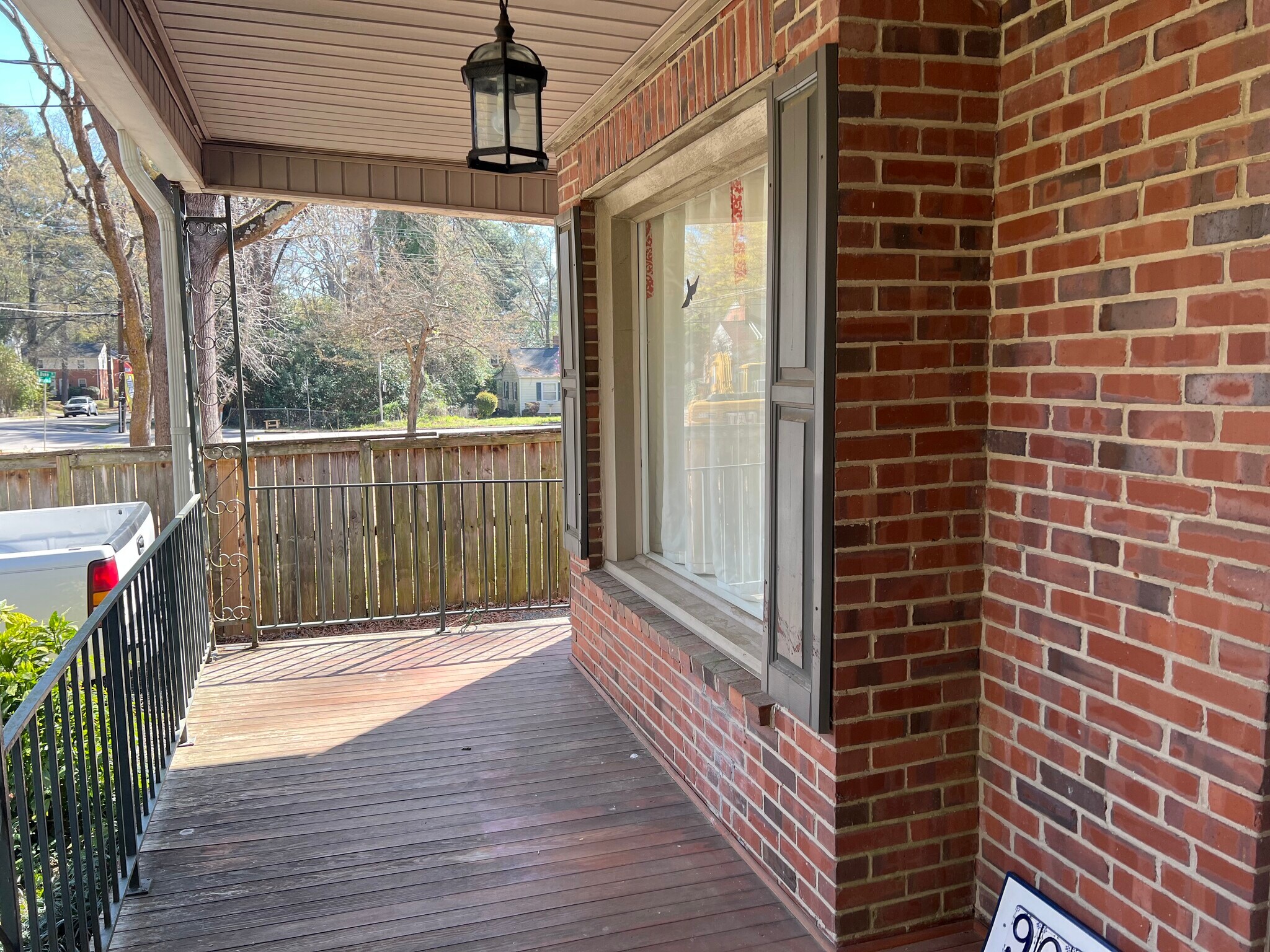 Building Photo - 905 Demerius St