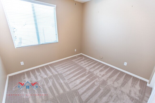 Building Photo - 4BR 2BA - Resort-Style Living in Ironwood Crossing – Heated Pool, Designer Finishes & Flexible Li...