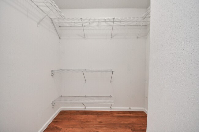 Building Photo - 12707 Corona Ln