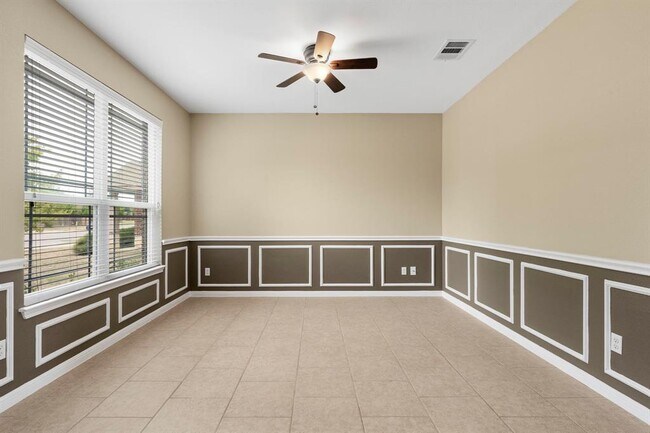 Building Photo - 8525 Reggio St