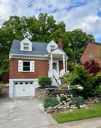 Building Photo - Available Now! 2-bed home in Ft. Thomas with lots to offer!