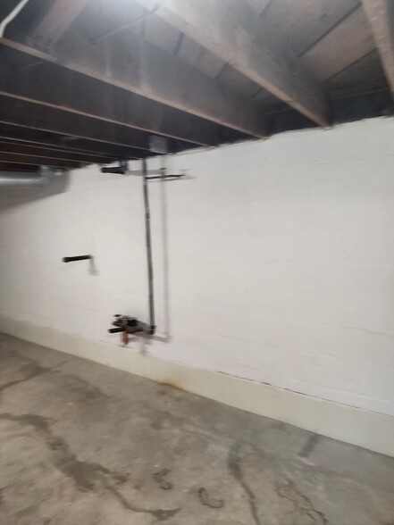 Building Photo - 208 Pierson Blvd