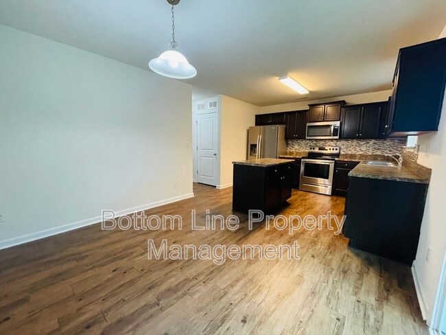 Building Photo - 5316 Park Brook Dr