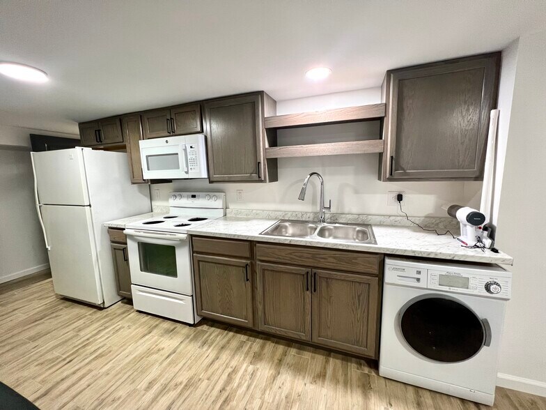 Kitchen - 116 Cumberland Ct