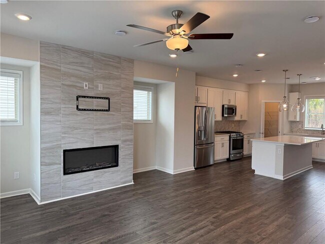 Building Photo - 3669 Willingham Run SW