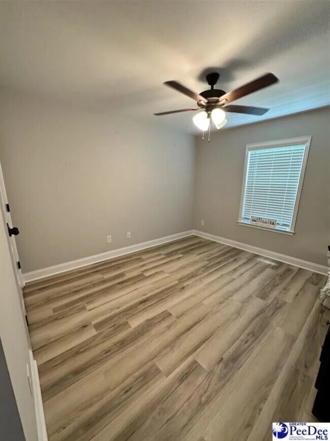 Building Photo - 4008 W Eagle St