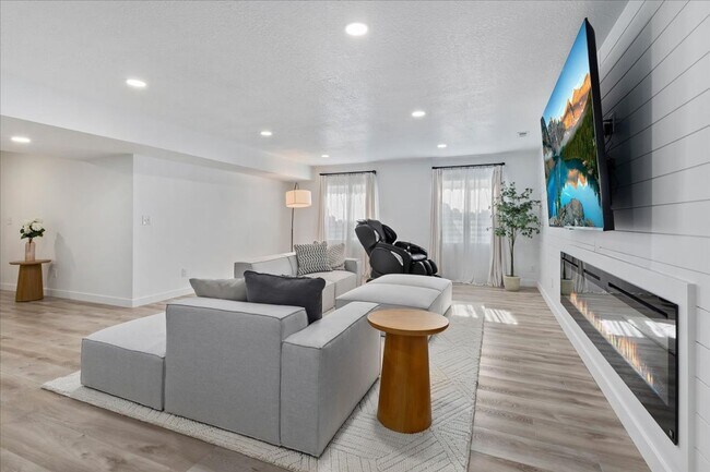 Building Photo - Gorgeous 5 Bedroom Home in Saratoga Springs!