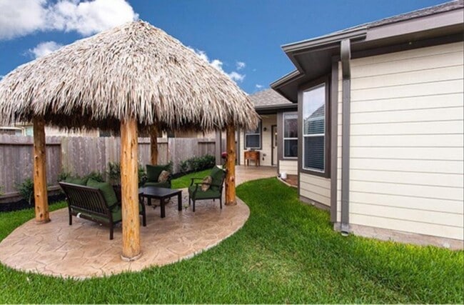 Building Photo - 2302 Cantabria Ln