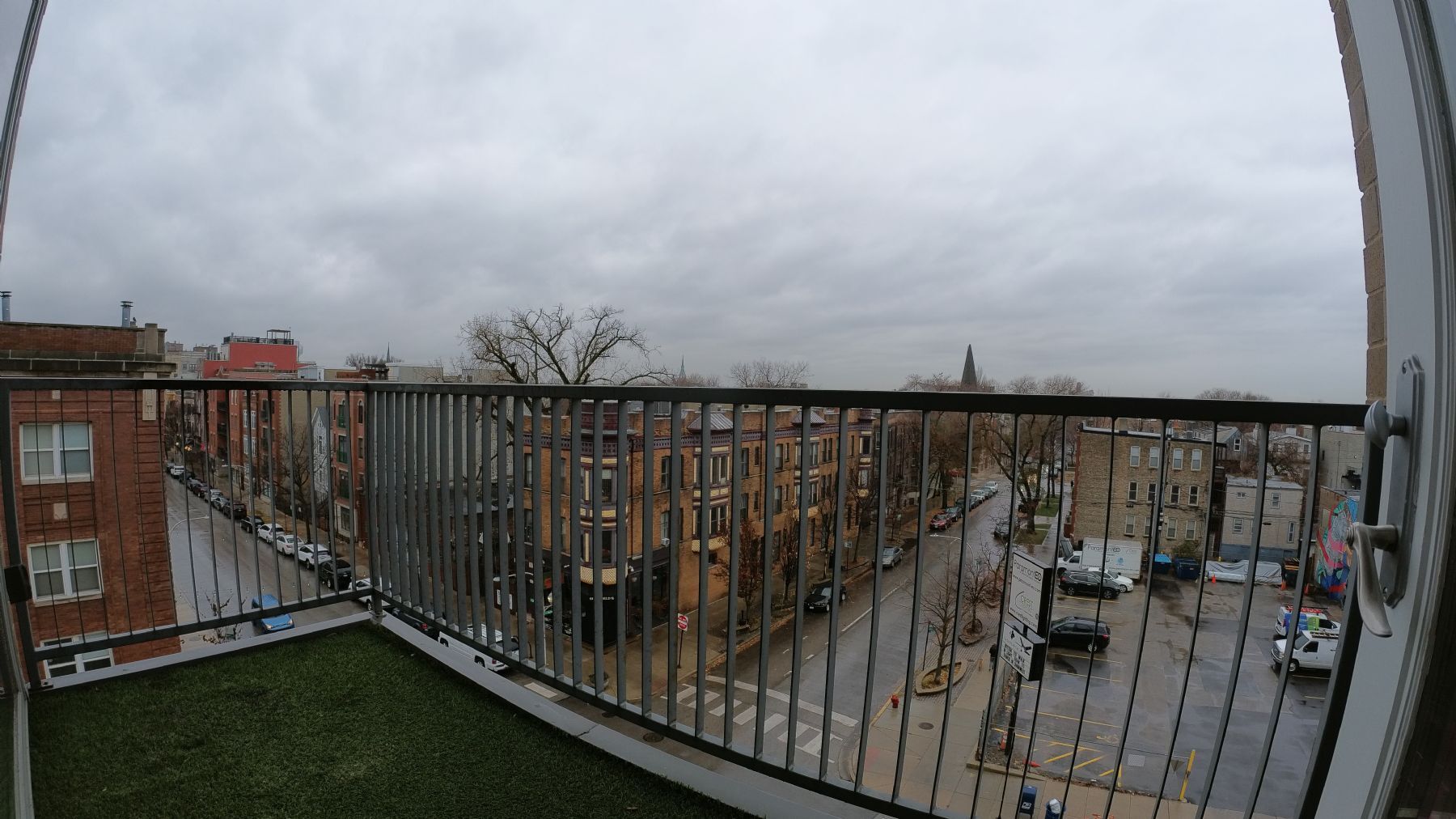 Building Photo - 3301 N Sheffield Ave