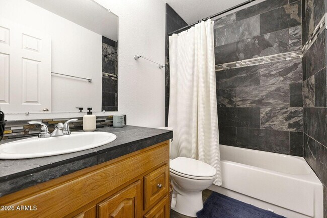 Building Photo - 3039 N 38th St