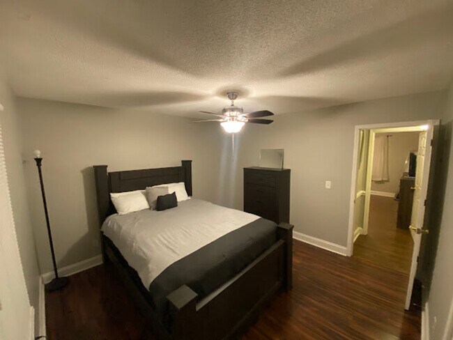 Building Photo - West Florence FURNISHED CONDO 2201 W. Jody...
