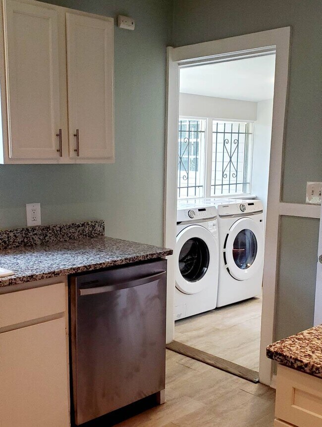 Building Photo - 1278 Adair St SW